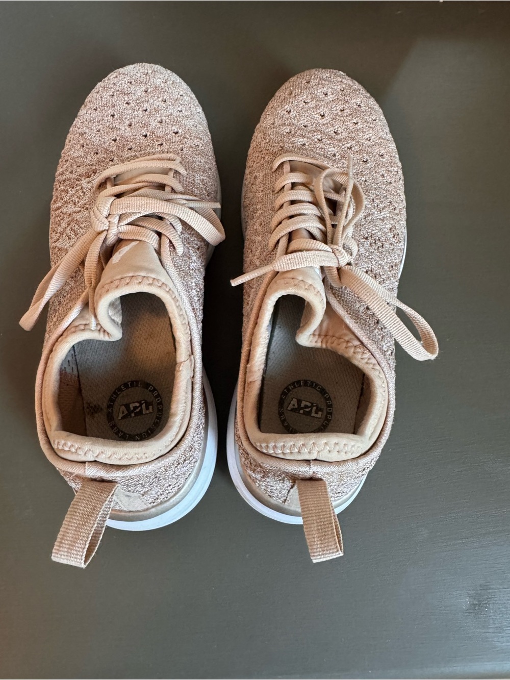 APL Techloom Phantom W  size 7 Lace-Up Sneakers in Blush / Rose Gold
